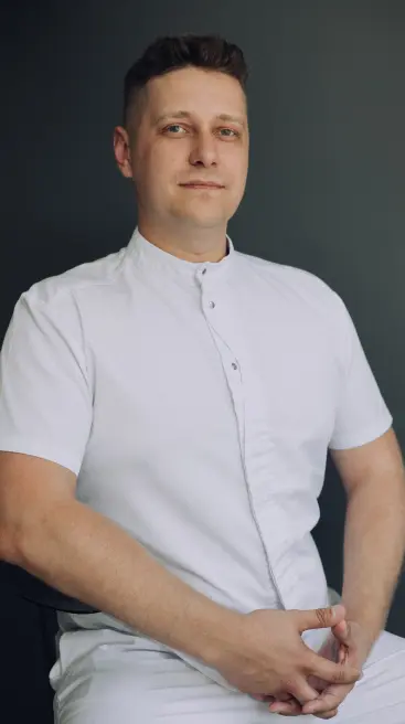 Андрій Стецик – лікар стоматолог ортопед, ендодонтист, хірург-імплантолог