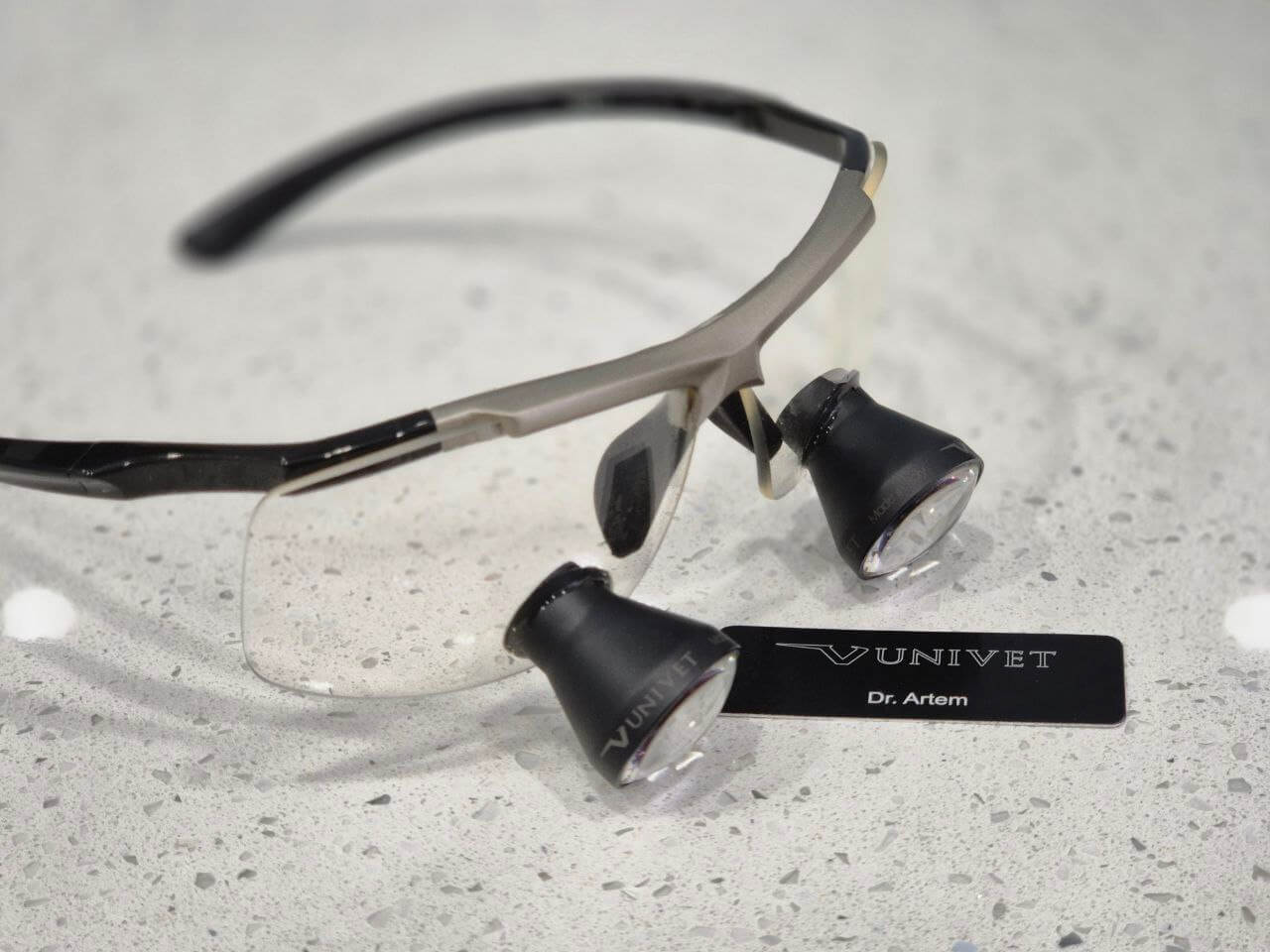 Коли показана художня реставрація?