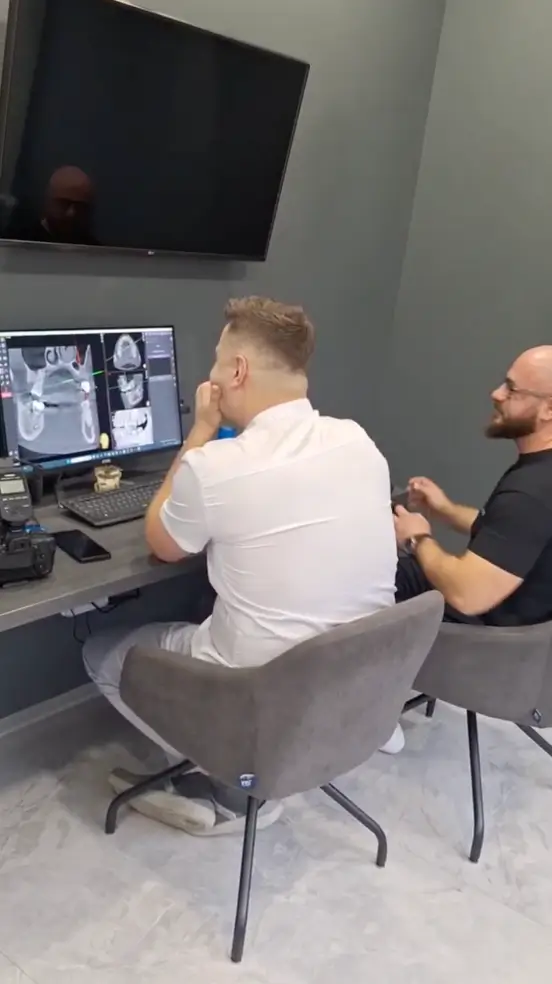 Планування імплантації за 3D-знімками в клініці PICASSO в Ужгороді